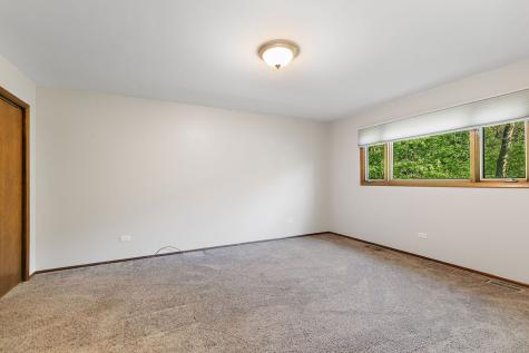 7211 Oakwood Lane Crystal Lake IL 60012