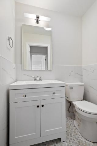 2734 West Fargo Avenue Chicago IL 60645