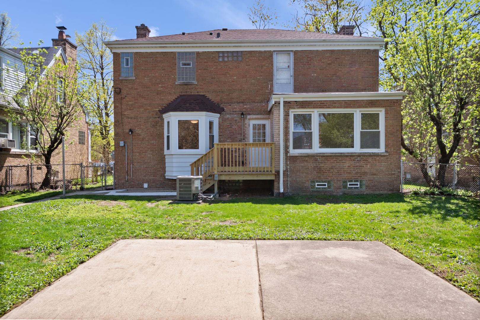 2734 West Fargo Avenue Chicago IL 60645