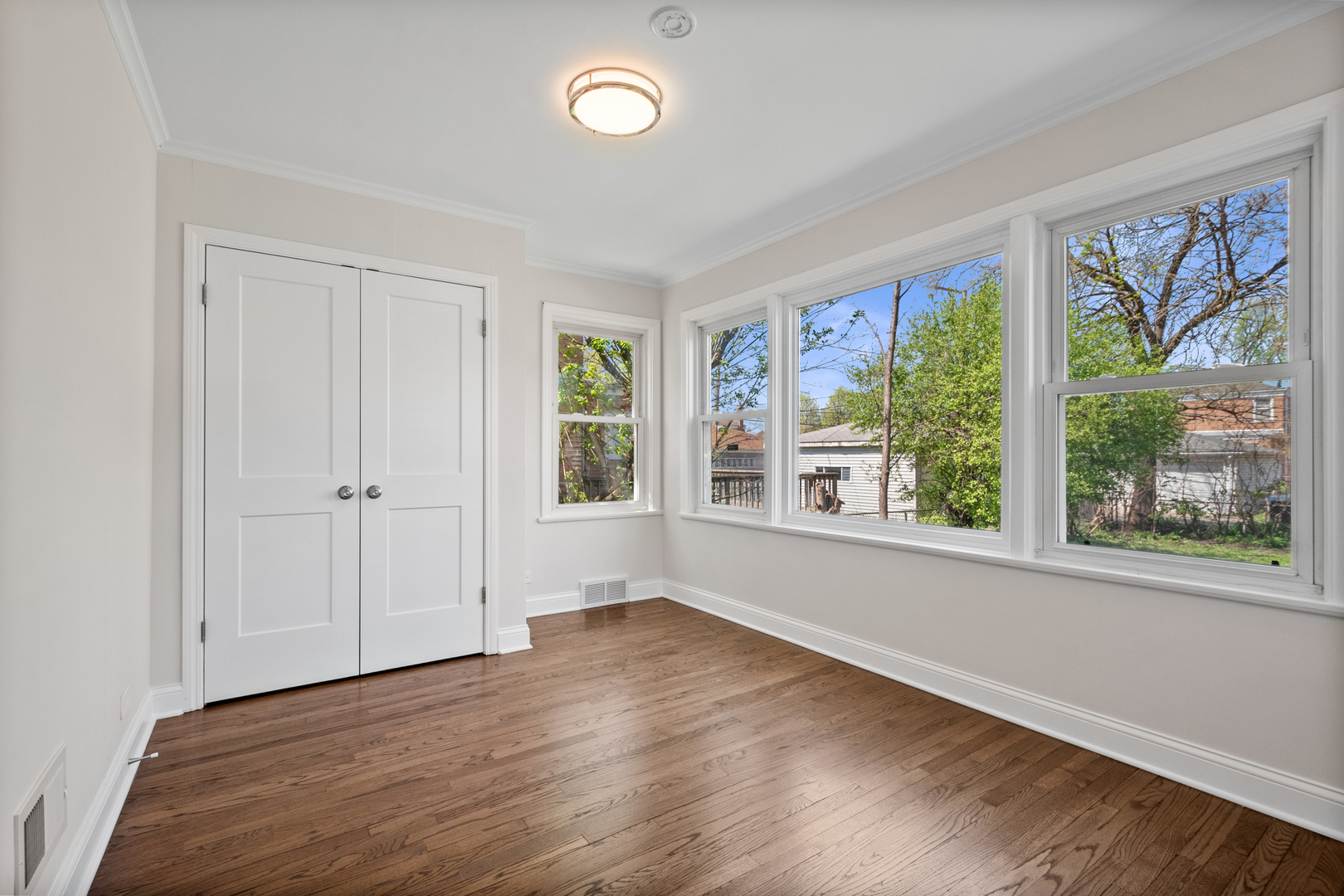 2734 West Fargo Avenue Chicago IL 60645