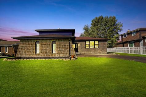 513 Chestnut Lane Beecher IL 60401