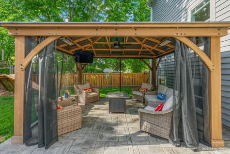 406 Mooresfield Street Elgin IL 60124
