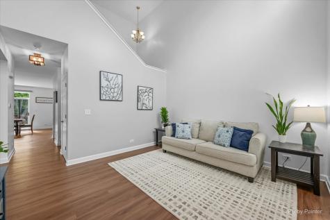 406 Mooresfield Street Elgin IL 60124