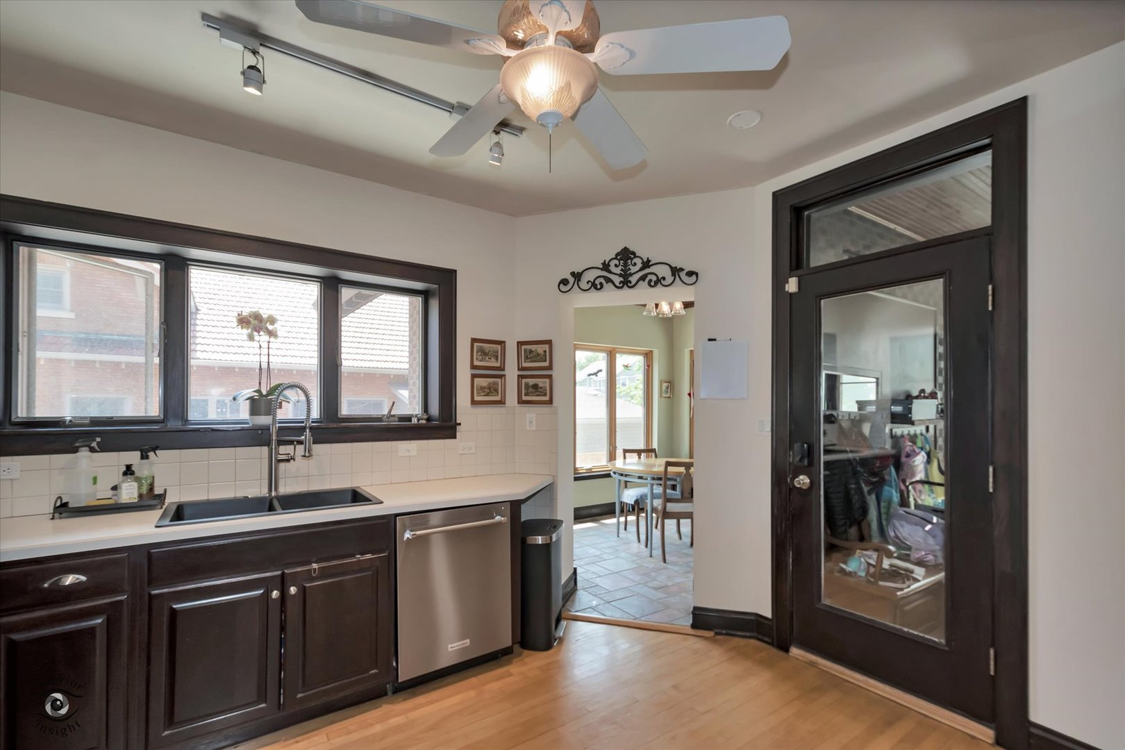 10516 South Seeley Avenue Chicago IL 60643