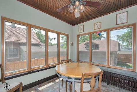 10516 South Seeley Avenue Chicago IL 60643