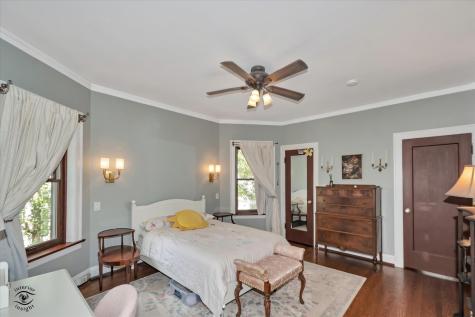 10516 South Seeley Avenue Chicago IL 60643