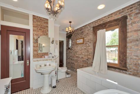 10516 South Seeley Avenue Chicago IL 60643
