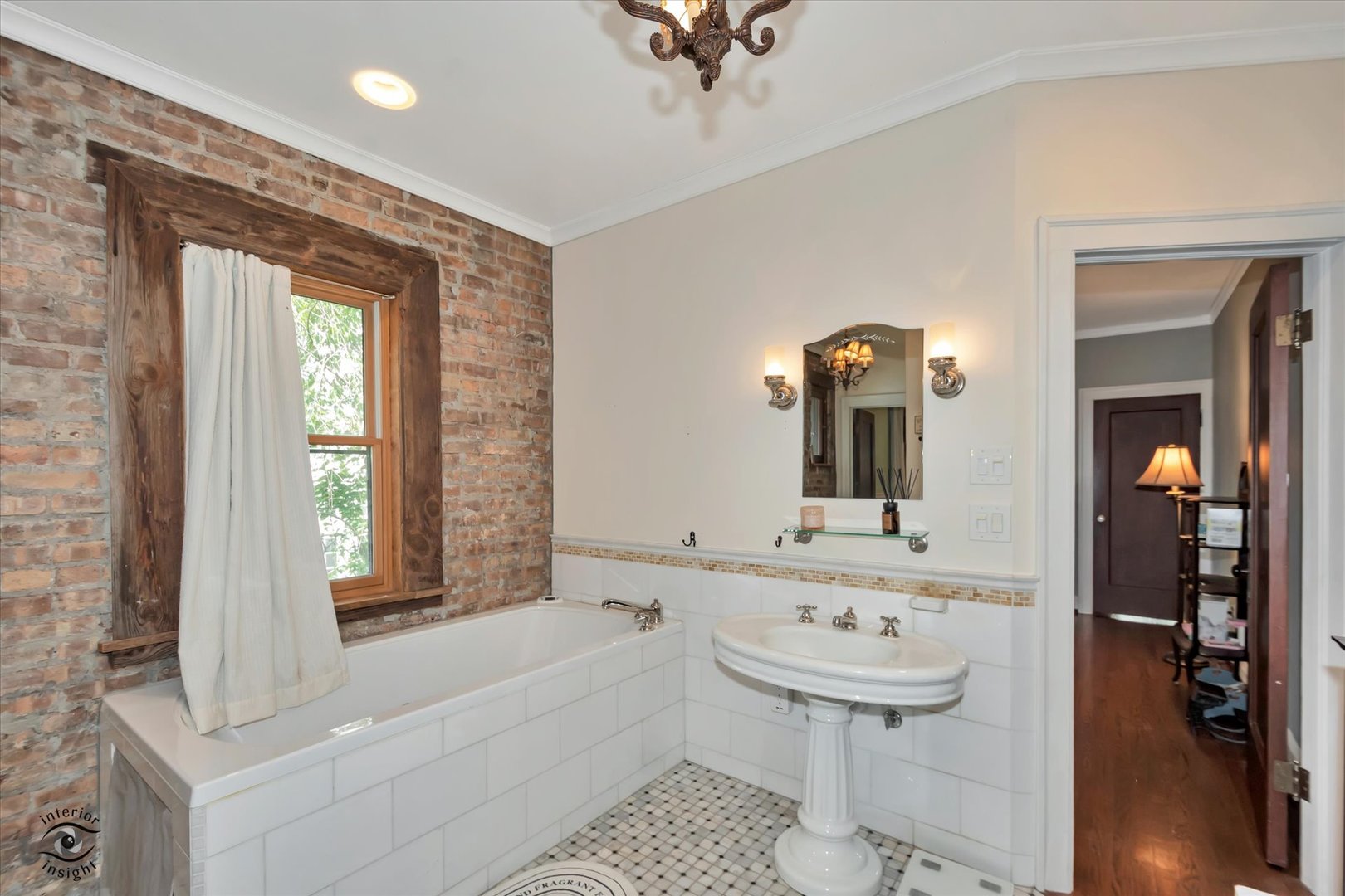 10516 South Seeley Avenue Chicago IL 60643