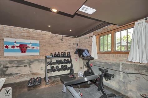 10516 South Seeley Avenue Chicago IL 60643