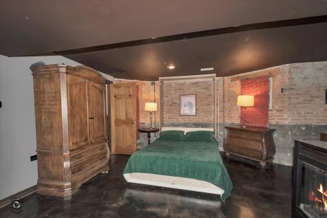 10516 South Seeley Avenue Chicago IL 60643