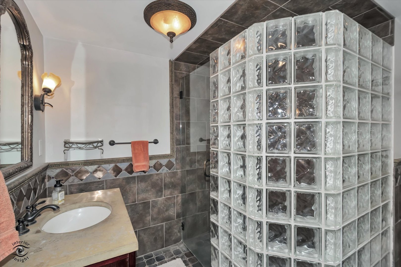 10516 South Seeley Avenue Chicago IL 60643