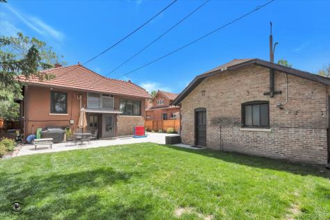 10516 South Seeley Avenue Chicago IL 60643
