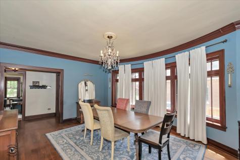 10516 South Seeley Avenue Chicago IL 60643