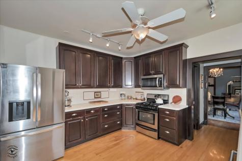 10516 South Seeley Avenue Chicago IL 60643