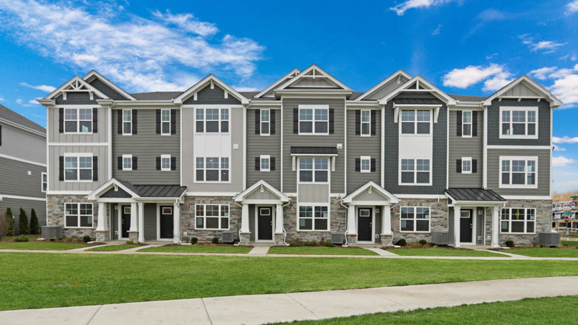 414 Lakeshore Court St. Charles IL 60174