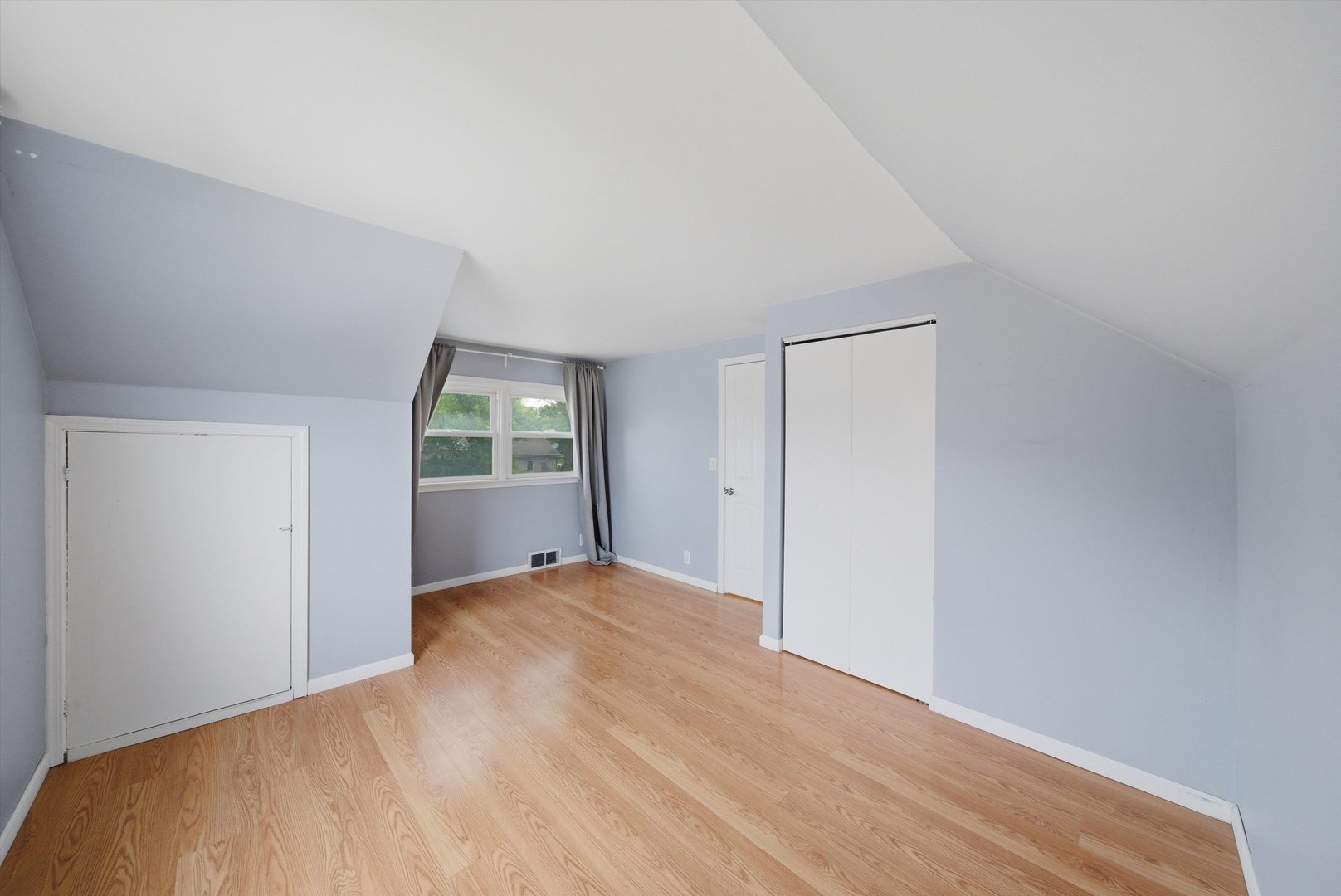 1517 East Roosevelt Road Wheaton IL 60187