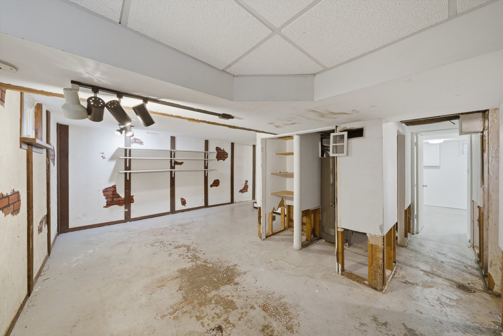 1517 East Roosevelt Road Wheaton IL 60187