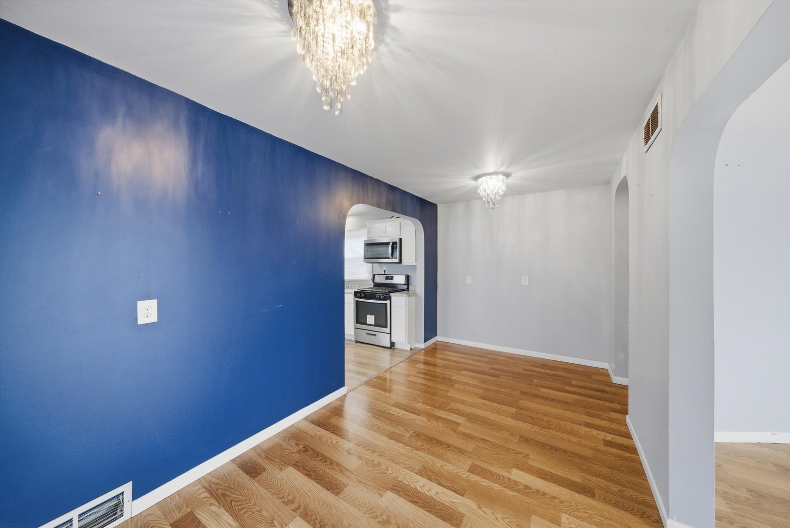 1517 East Roosevelt Road Wheaton IL 60187