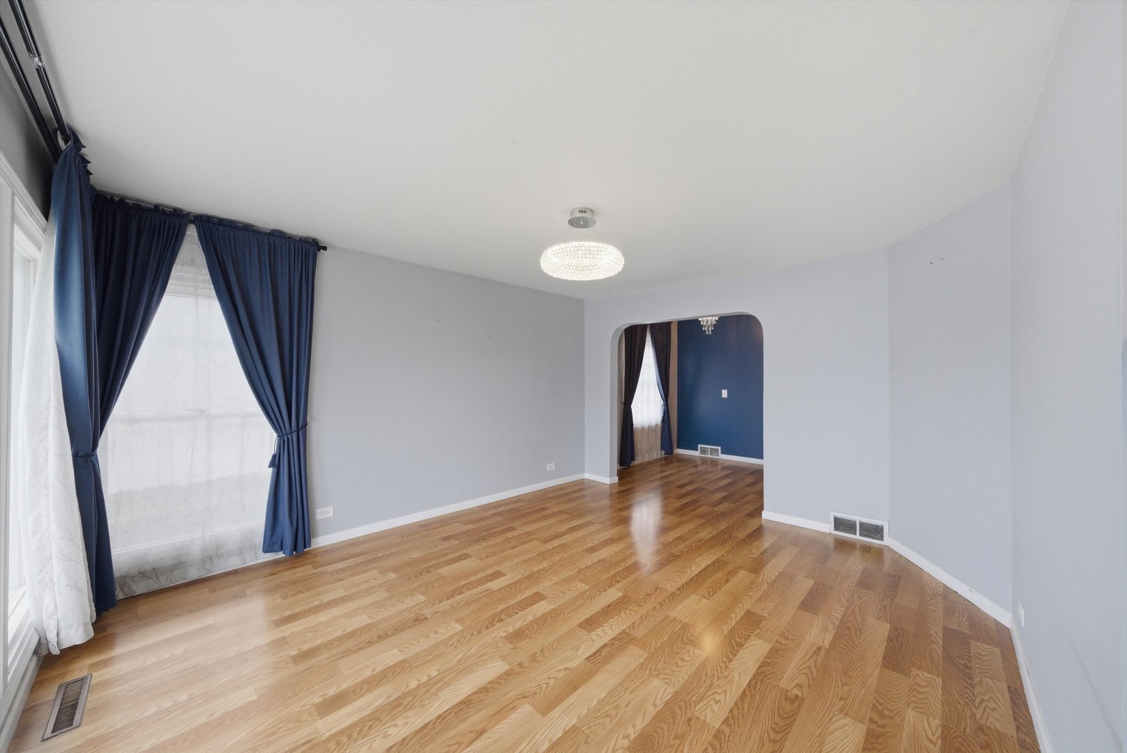 1517 East Roosevelt Road Wheaton IL 60187