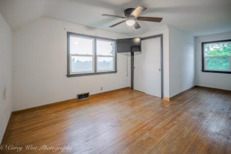 8994 Illinois Route 64 Sycamore IL 60178