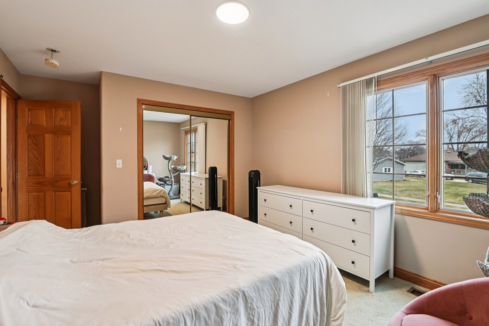 160 Lincoln Street Roselle IL 60172