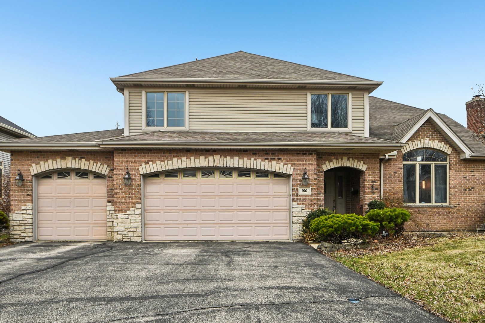 160 Lincoln Street Roselle IL 60172
