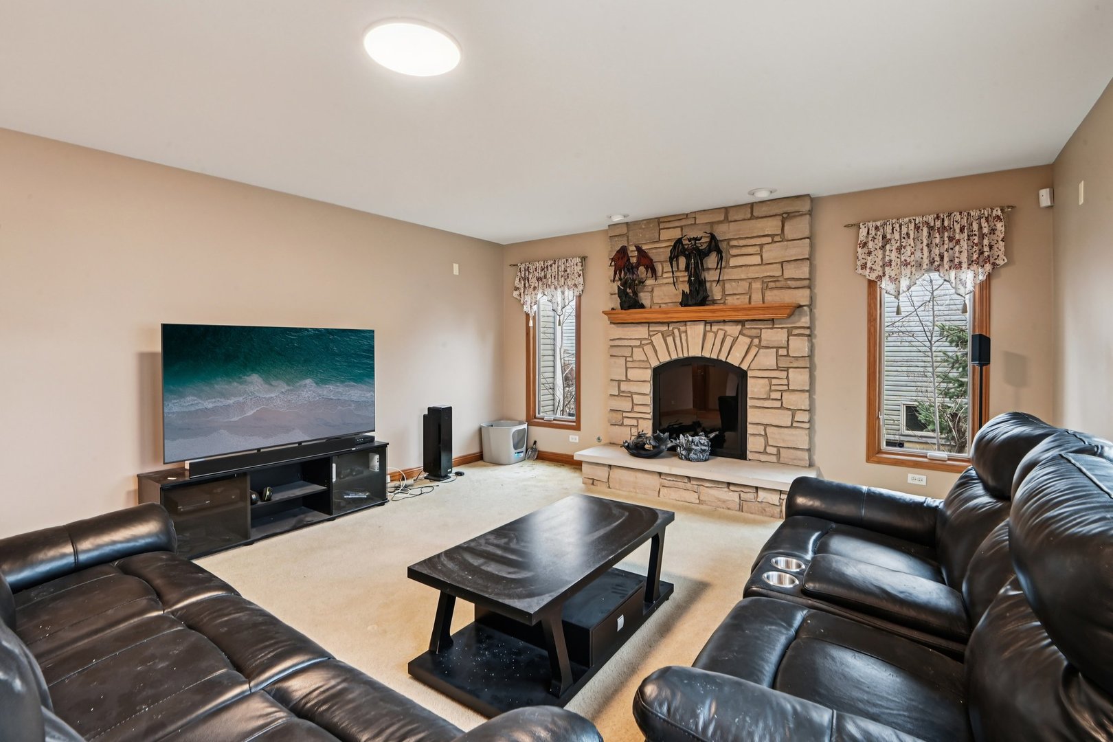 160 Lincoln Street Roselle IL 60172