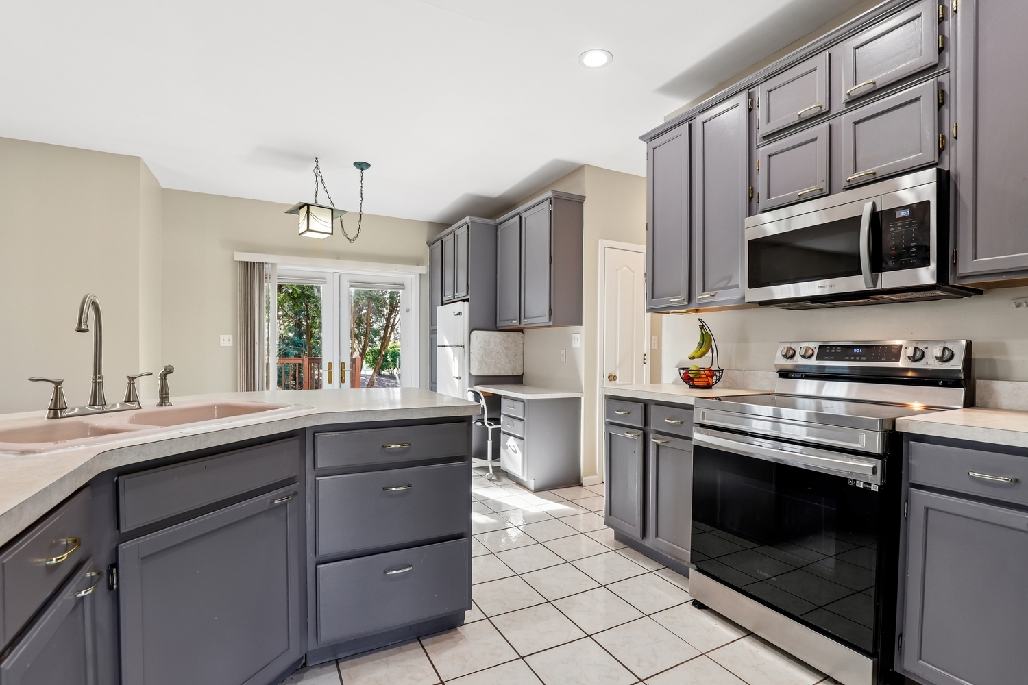 1004 Hamlet Road Naperville IL 60564