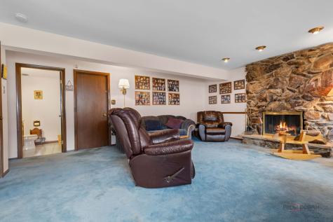 1124 North Anvil Court Addison IL 60101
