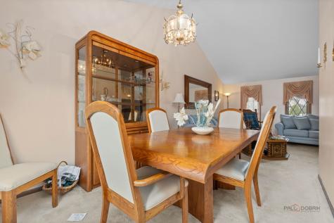 1124 North Anvil Court Addison IL 60101
