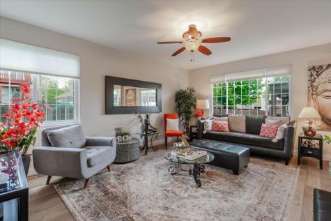4 Forest Cove Court Streamwood IL 60107