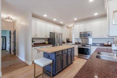 4 Forest Cove Court Streamwood IL 60107