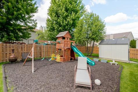 4 Forest Cove Court Streamwood IL 60107