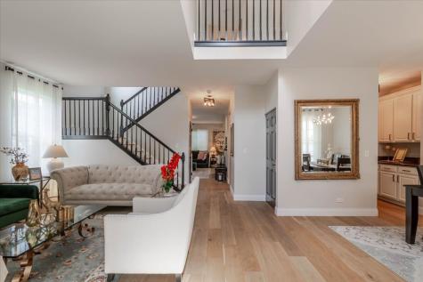 4 Forest Cove Court Streamwood IL 60107