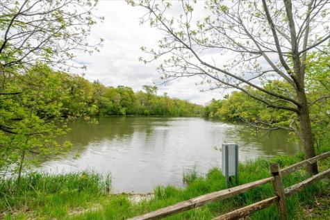 4 Forest Cove Court Streamwood IL 60107