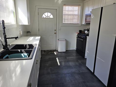 5254 West Monroe Street Chicago IL 60644