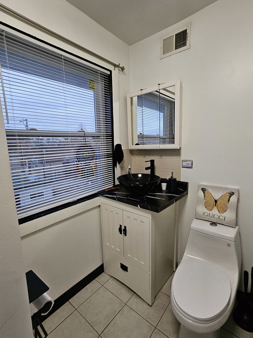 5254 West Monroe Street Chicago IL 60644