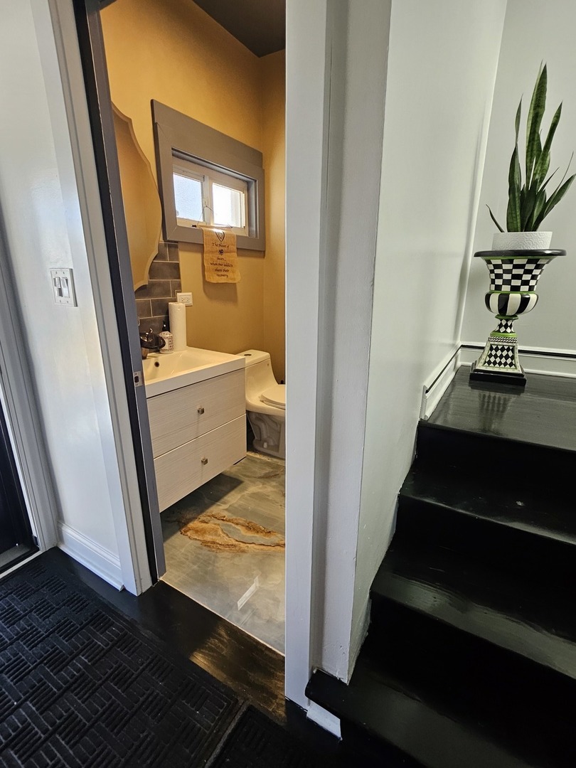 5254 West Monroe Street Chicago IL 60644