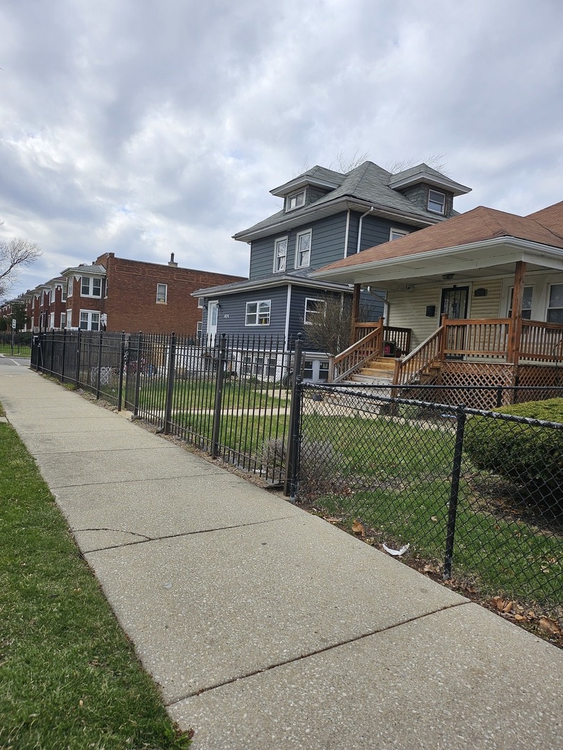 5254 West Monroe Street Chicago IL 60644