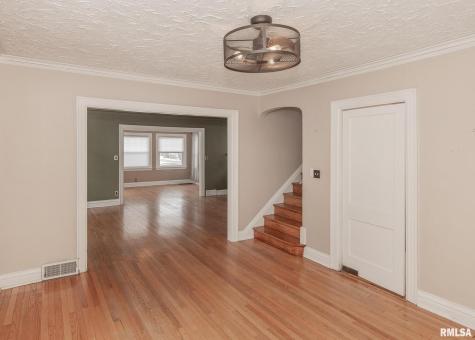 2416 12TH Street Moline IL 61265