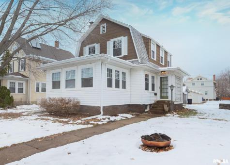 2416 12TH Street Moline IL 61265