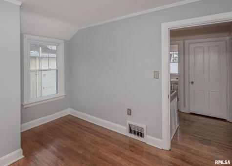 2416 12TH Street Moline IL 61265