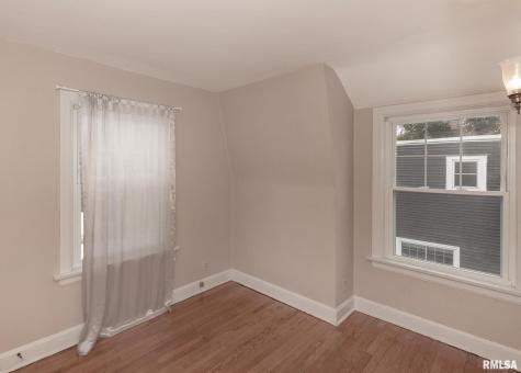 2416 12TH Street Moline IL 61265