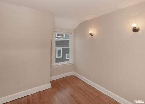 2416 12TH Street Moline IL 61265