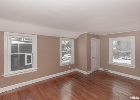 2416 12TH Street Moline IL 61265