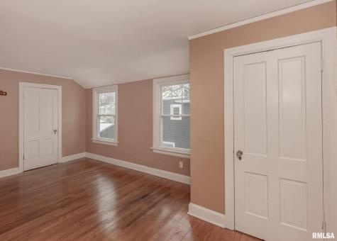 2416 12TH Street Moline IL 61265