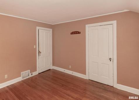 2416 12TH Street Moline IL 61265