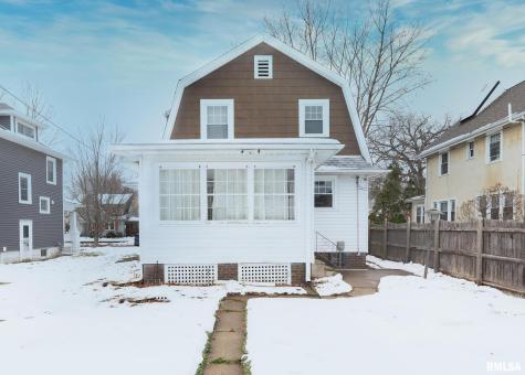 2416 12TH Street Moline IL 61265