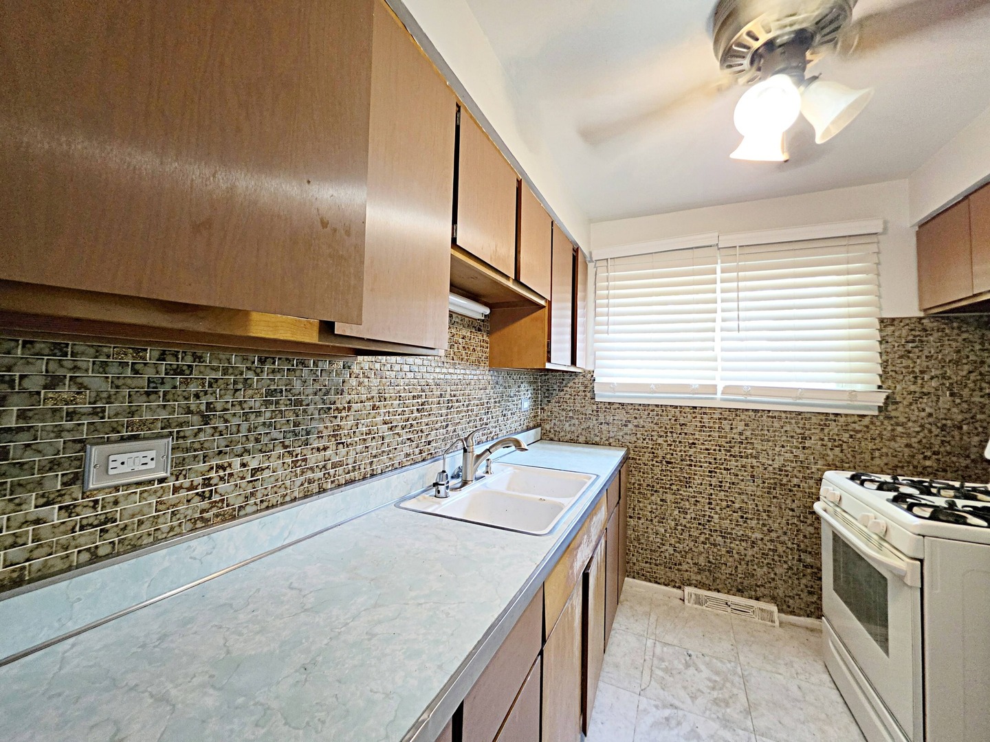 11425 South Elizabeth Street Chicago IL 60643