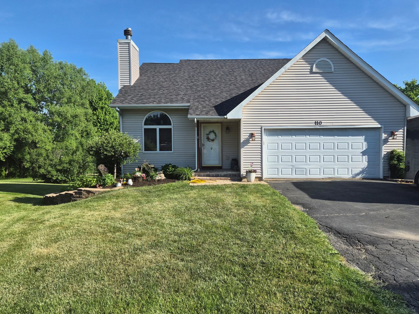 110 Falcon Way Poplar Grove IL 61065